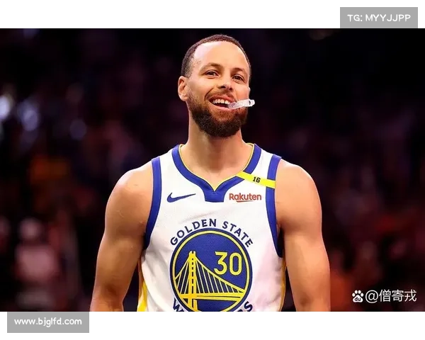 斯蒂芬·库里身家突破5亿美元 成为NBA收入最高球员之一 斯蒂芬·库里身家突破5亿美元 成为NBA收入最高球员之一